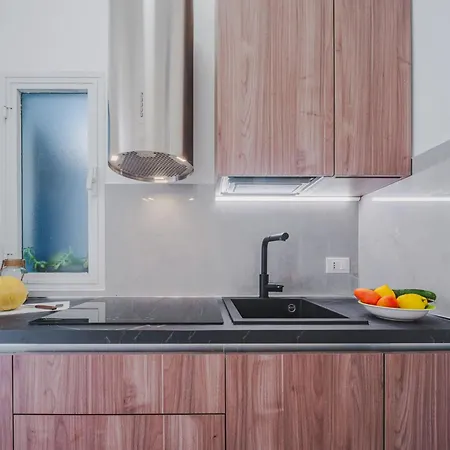 Zefiro By Interhome Марина-ди-Пьетрасанта